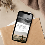 Digitales Save-the-Date E-Card Design für Hochzeit, modern und minimalistisch. Smartphone-Mockup mit eleganter Hochzeitsvorlage im Boho-Stil, neutralen Beige- und Naturtönen. Hand in Hand Motiv in Schwarz-Weiß, ergänzt durch personalisierbares Datum, Namen und handgeschriebene Typografie. Ideal als digitale Hochzeitseinladung per WhatsApp, E-Mail oder Social Media.